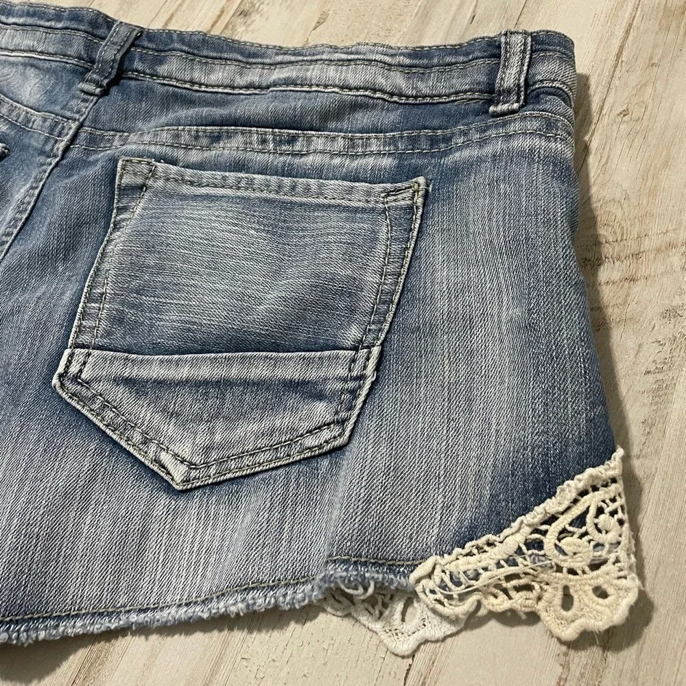 Y2K‎ Style Vanilla Star Size 15 Short Crochet Trim